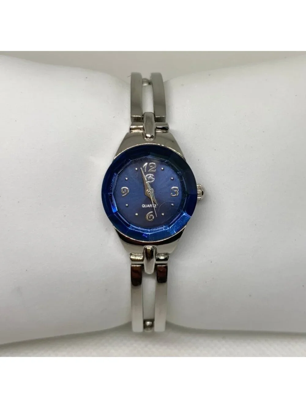 George women’s watch silver tone blue dial 19mm quartz analog up to 6” running